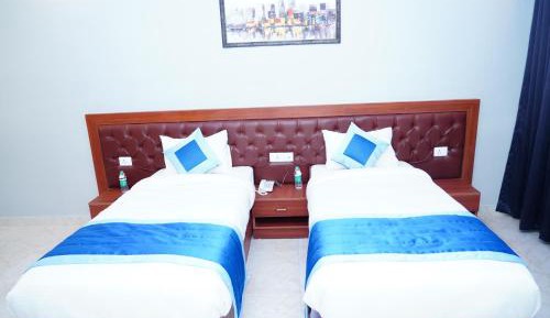 Twin Room with Bathroom