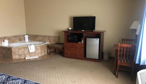 King Suite with Spa Bath