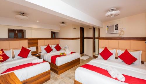 Deluxe Family Room