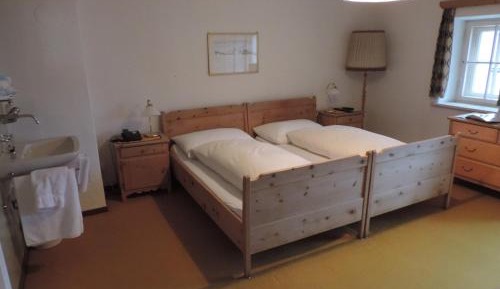 Double Room with Shared Bathroom