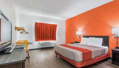 King Room - Non-Smoking