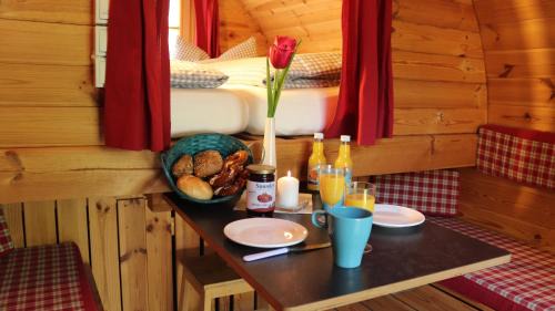 Sleeping Barrel with Shared Bathroom