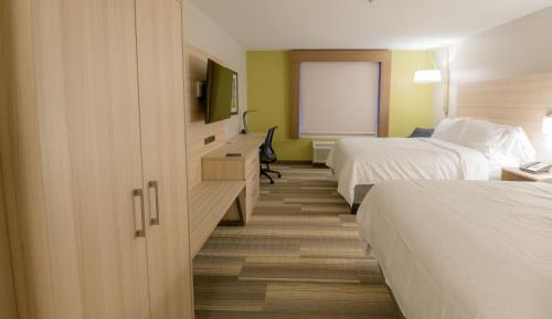 Standard Queen Room with Two Queen Beds