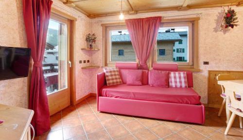 Superior One-Bedroom Apartment with Balcony