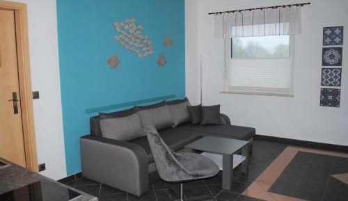 Two-Bedroom Apartment with Shower 