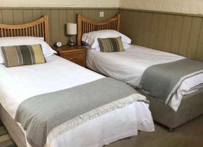 Twin Room with Bath