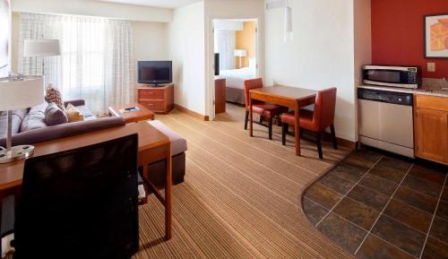 One Bedroom Suite Queen