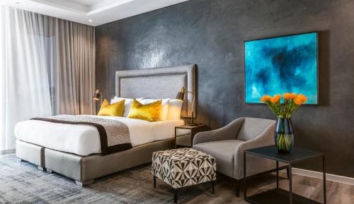 Junior Deluxe Room (Juliet Balcony)