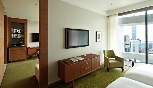 Executive Twin Suite with Mountain View