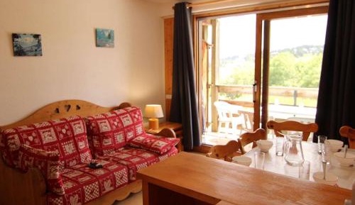 Apartment (6 Adults)