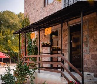 Twin Room with Shared Toilet