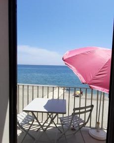 Studio with Sea View (2 Adults)