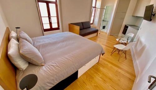 Studio Apartment