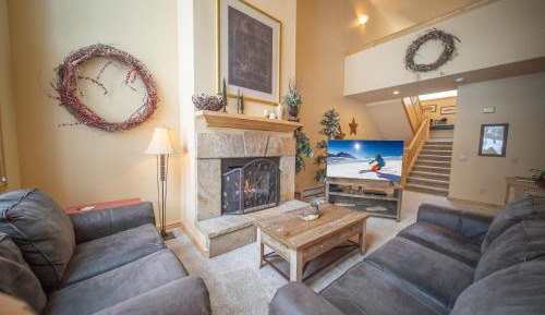 Three-Bedroom Townhouse