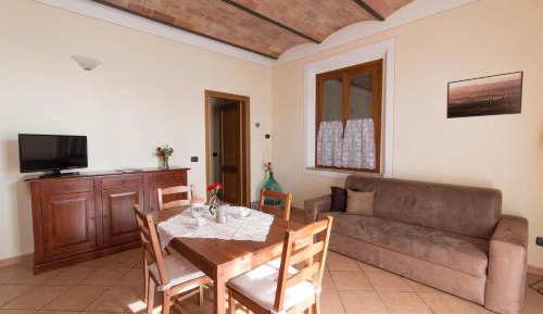 One-Bedroom Apartment (4 Adults)