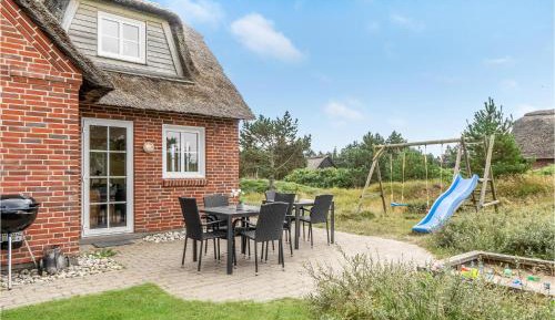 Five-Bedroom Holiday Home