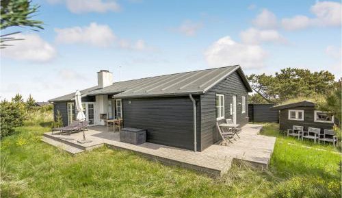 Three-Bedroom Holiday Home 