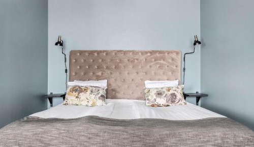 Superior King Room with Sofa Bed - Non-Smoking