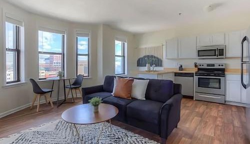 One-Bedroom Apartment