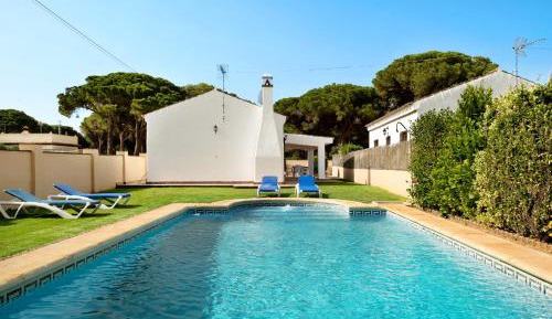 Villa with Garden View