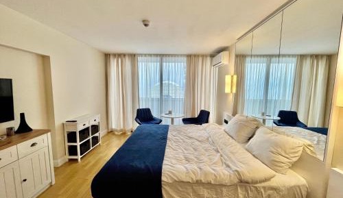 Studio Apartment with Sea View