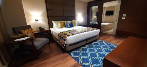 Executive Suite with 1+1 offer on Selected Beverages, 20% off on Food & Soft Beverages, 20% off on Laundry service, Complimentary early check in & Complimentary late check out by 2 hours subject to availability