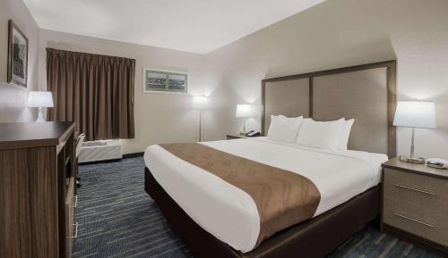 King Room - Accessible/Non-Smoking