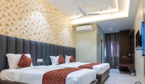 Luxury Triple Room