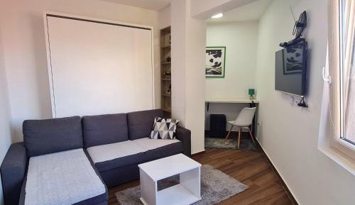 Standard Studio