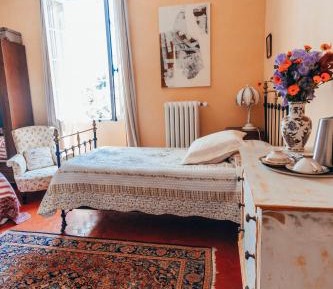 Double or Twin Room with Mountain View