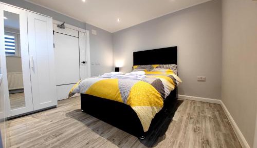 Double Room with Shared Bathroom