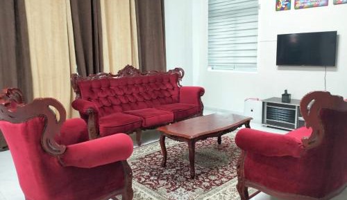Three-Bedroom Townhouse