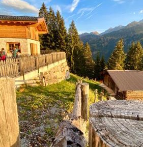 Chalet with Shower