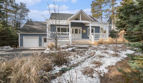 Four bedroom holiday home 
