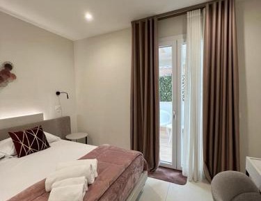 Deluxe Double Room with Balcony