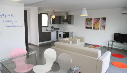 Two-Bedroom Apartment with Sea View