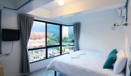 King Room with Mountain View