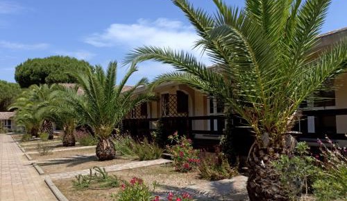 Bungalow (4 Adults)