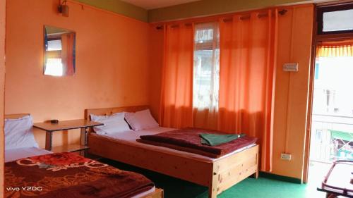 Deluxe Double or Twin Room with Balcony