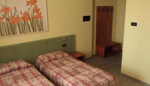 Large Twin Room
