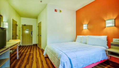 Queen Room - Disability Access - Roll in Shower