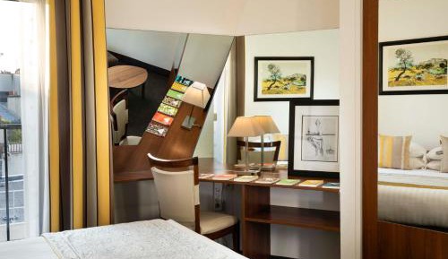 Deluxe Double Room with Shower