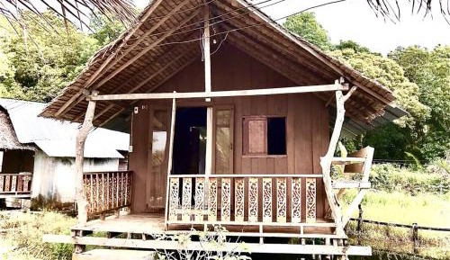 Bungalow with Fan