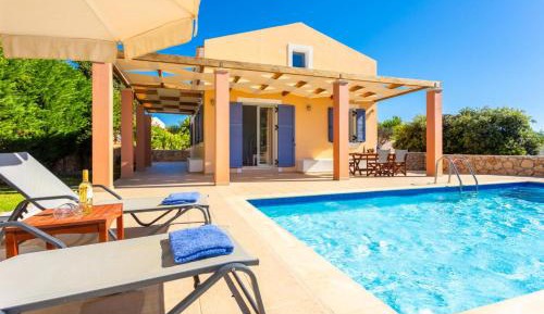  Villa with Private Pool