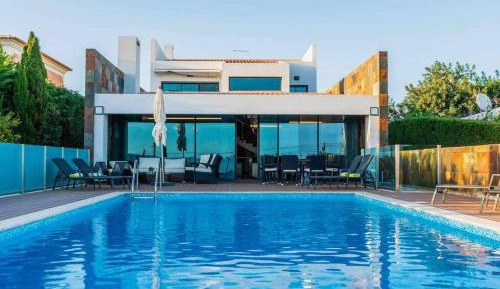 Deluxe Villa