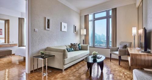 Deluxe Twin Suite