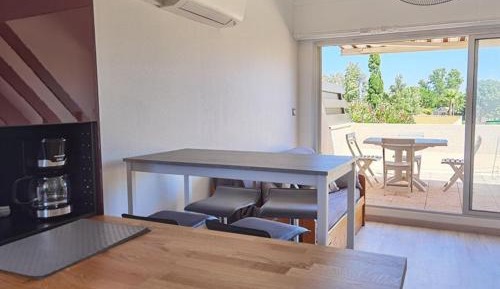 Apartment (4 Adults)