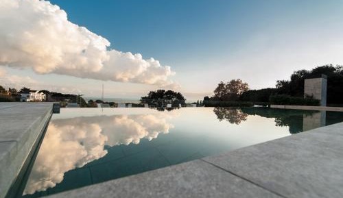 Double or Twin Room with Swimming Pool Access