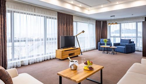 Suite with City View