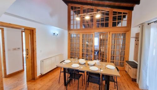 Standard Single Room with Shared Bathroom